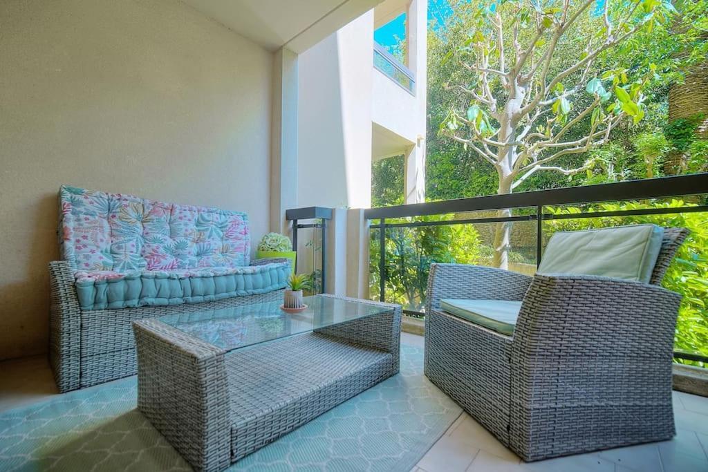 Apartment Parc Aiguebel -apprt Avec Terrasse Arboree & Box Ferme- Piscines/tennis - Cannes