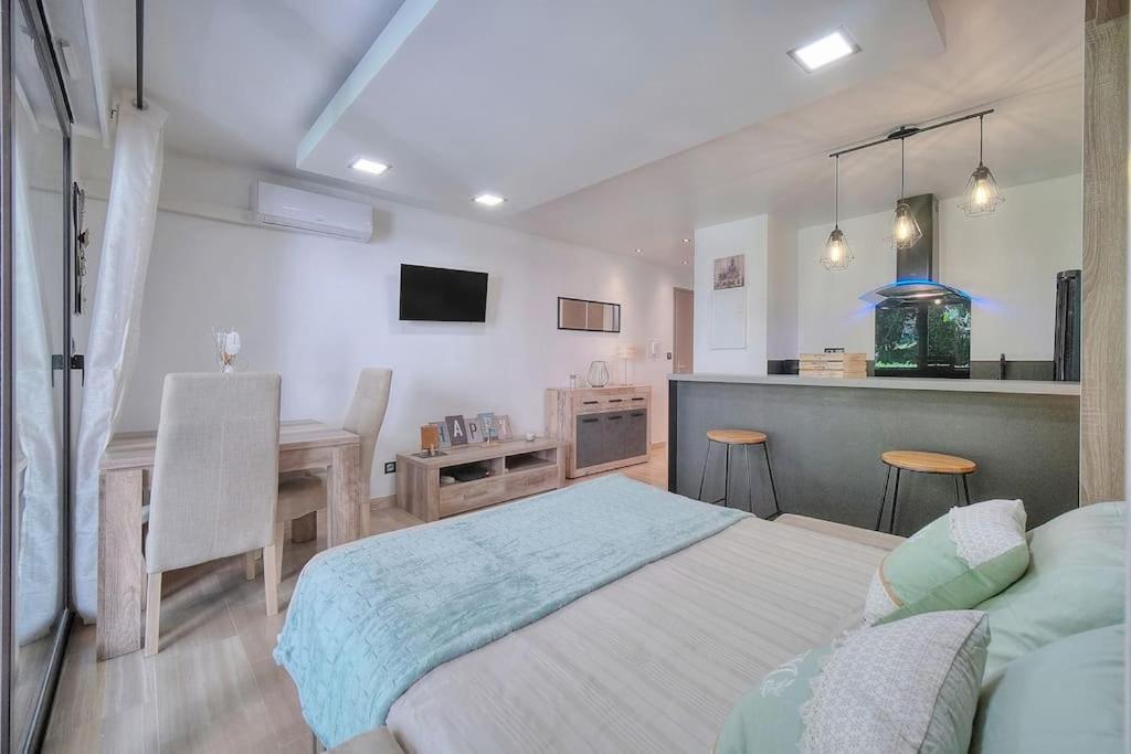 Parc Aiguebel -apprt Avec Terrasse Arboree & Box Ferme- Piscines/tennis - Apartment *