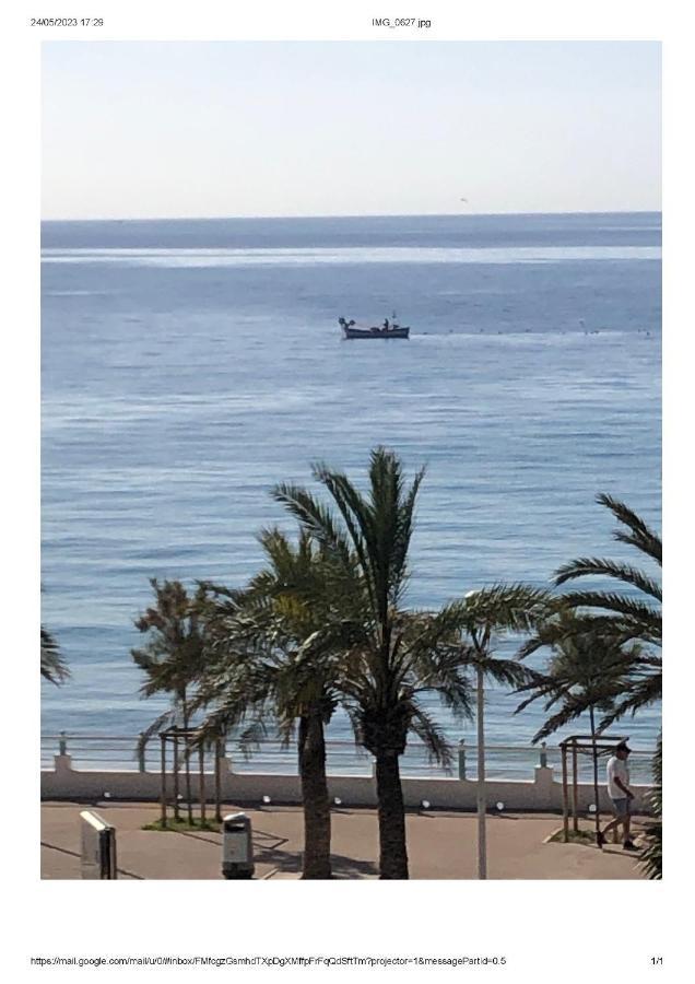 Les Pieds Dans L'eau Cannes