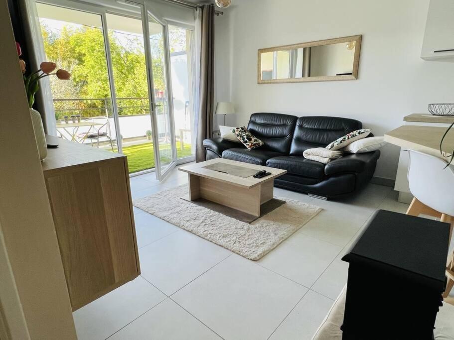 Calme Apartment *