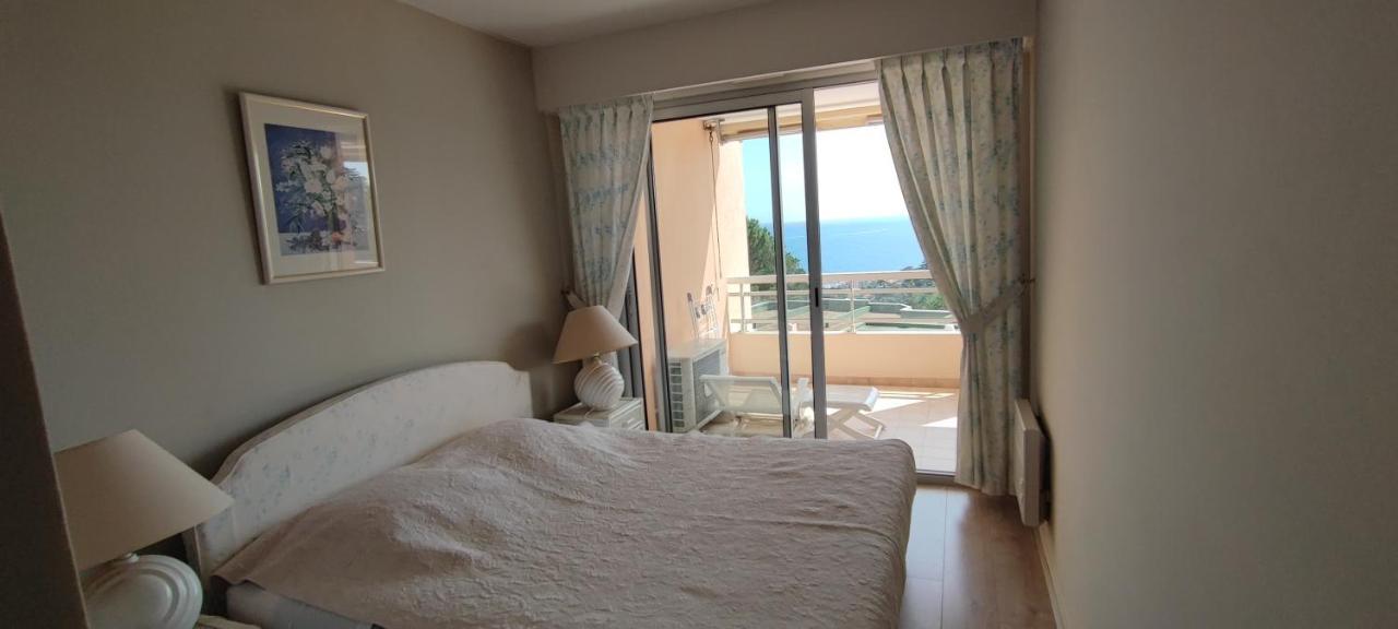 La Croix Des Gardes Apartment *