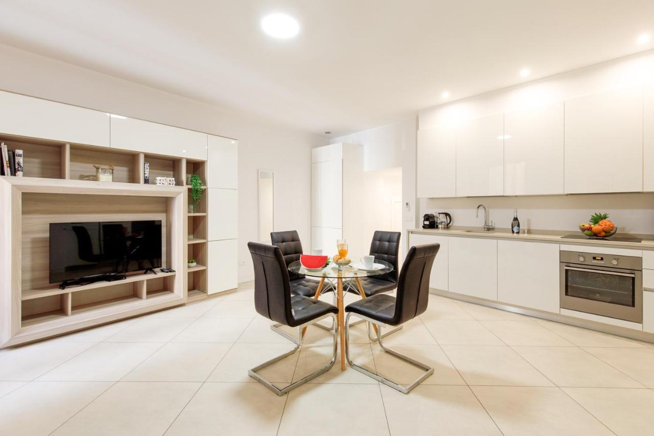 Appartement Appartement, Plein Coeur De Cannes, 70m Du Palais Cannes