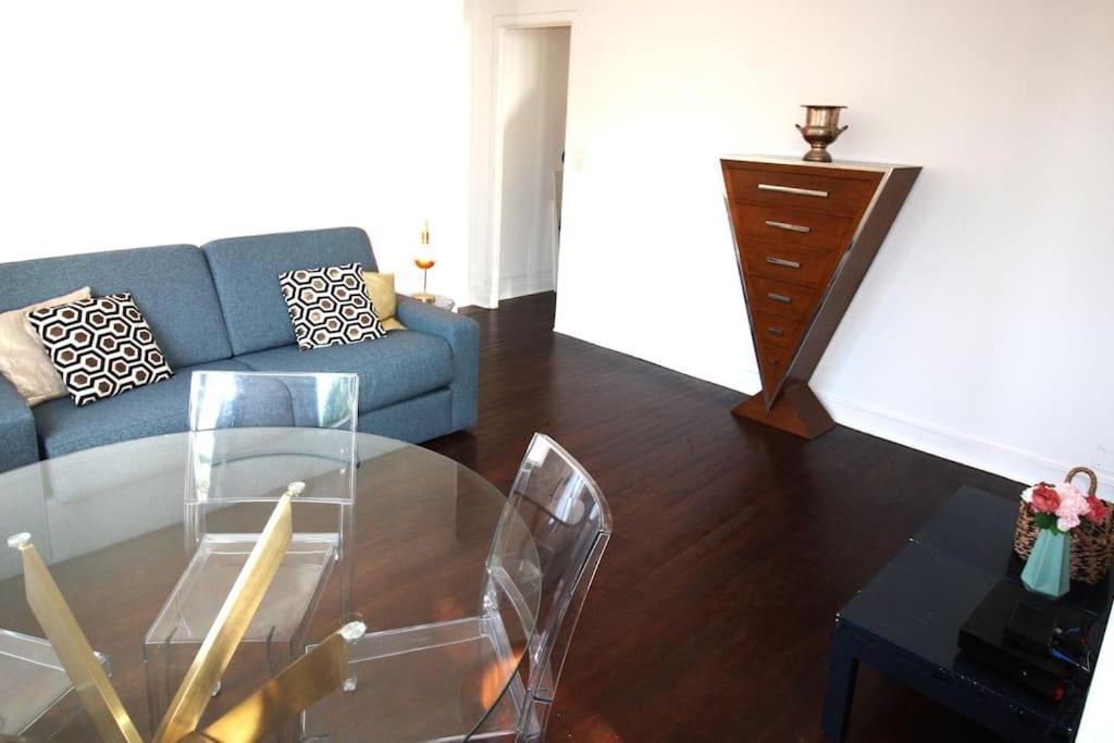 Charming & Quiet Near Center Apartment