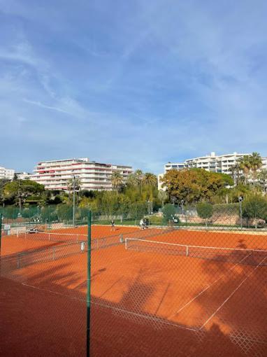 Agréable T2 Proche Plage Et Centre Appartement *