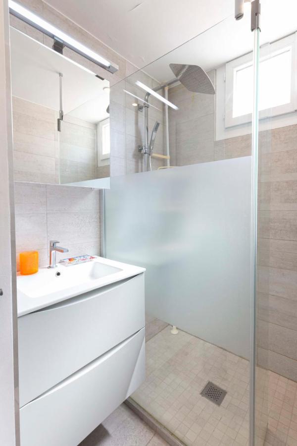 We ! Cosy 2-bedroom With Terrace Center Apartment *