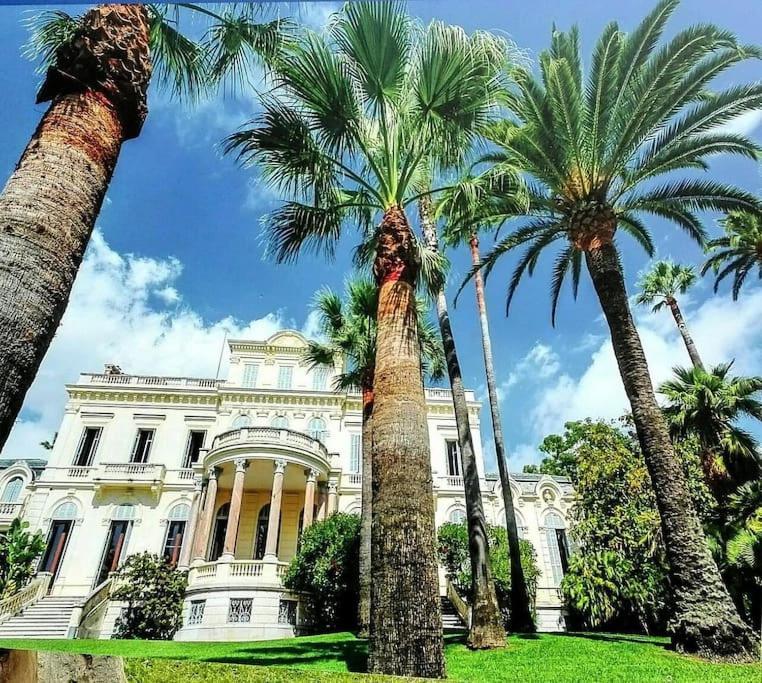 Apartment 2 Bedrooms Seafront Cannes