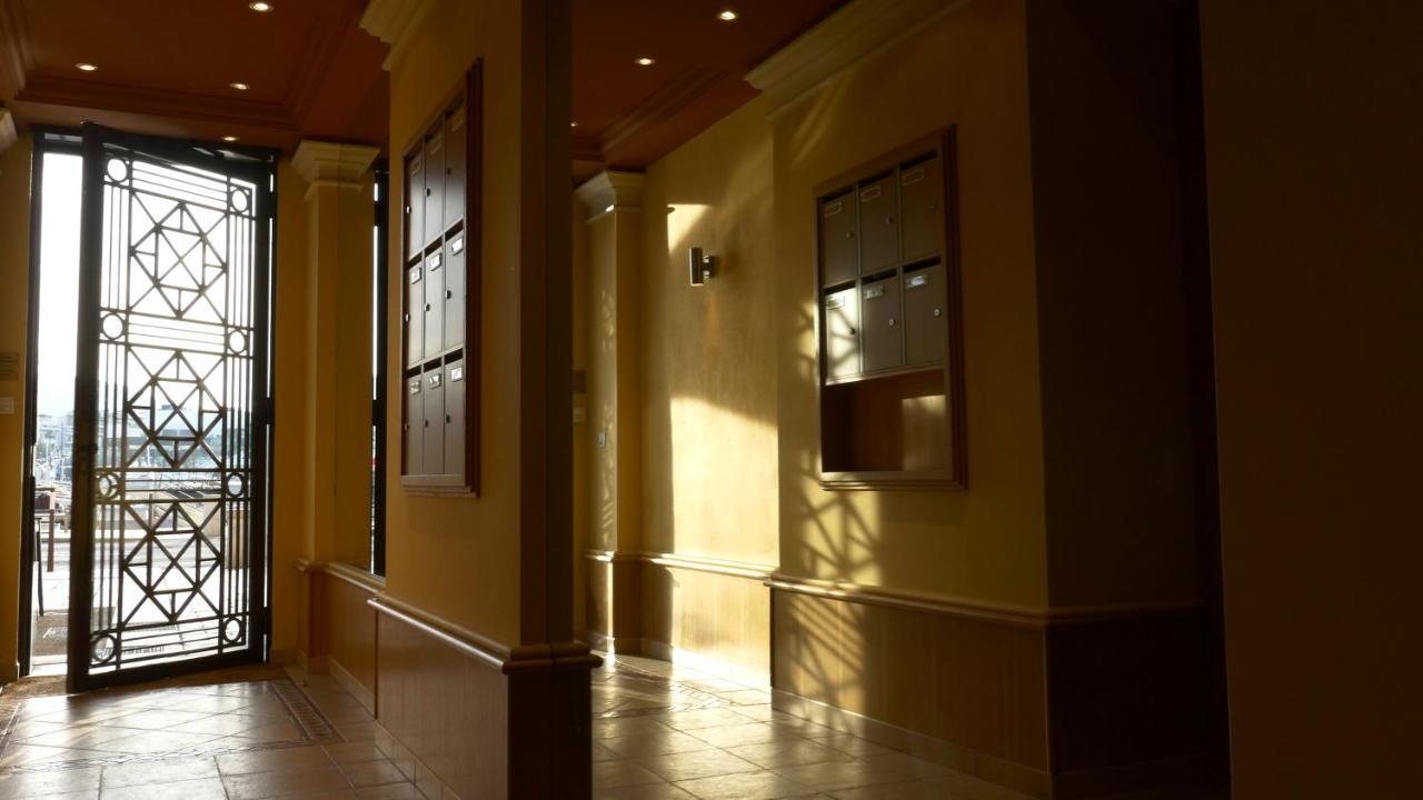 Residences Cresci Apartment