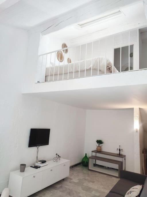 Logement Lumineux Centre-ville Apartment *