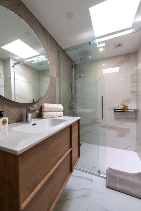 Renovated Bijou Gem In Heart Of