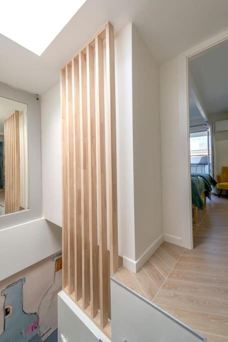 Renovated Bijou Gem In Heart Of Apartamento