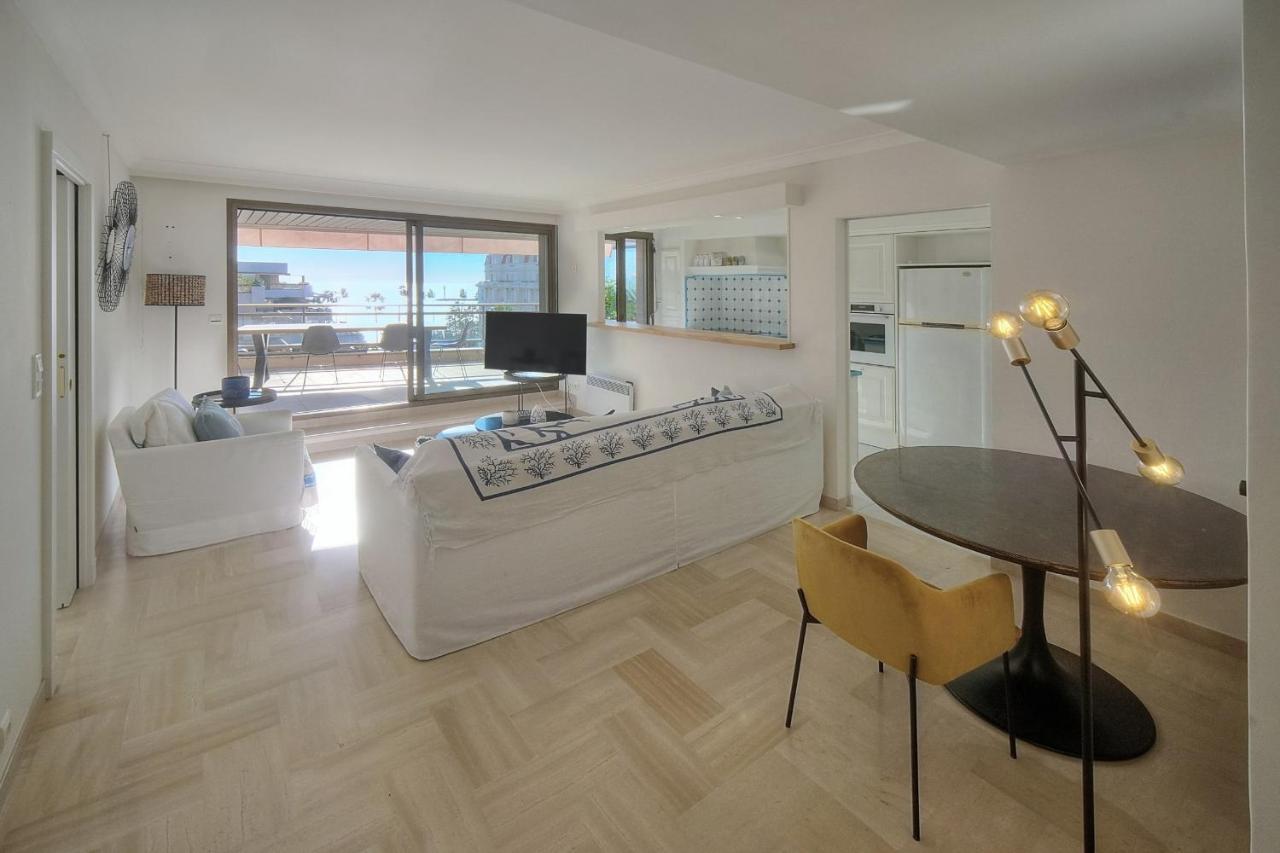 Ref 1174 - With Sea View Holiday home *