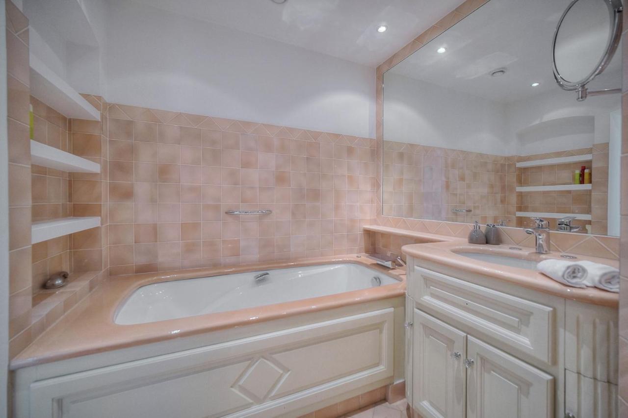 Ref 1174 - With Sea View Holiday home Cannes