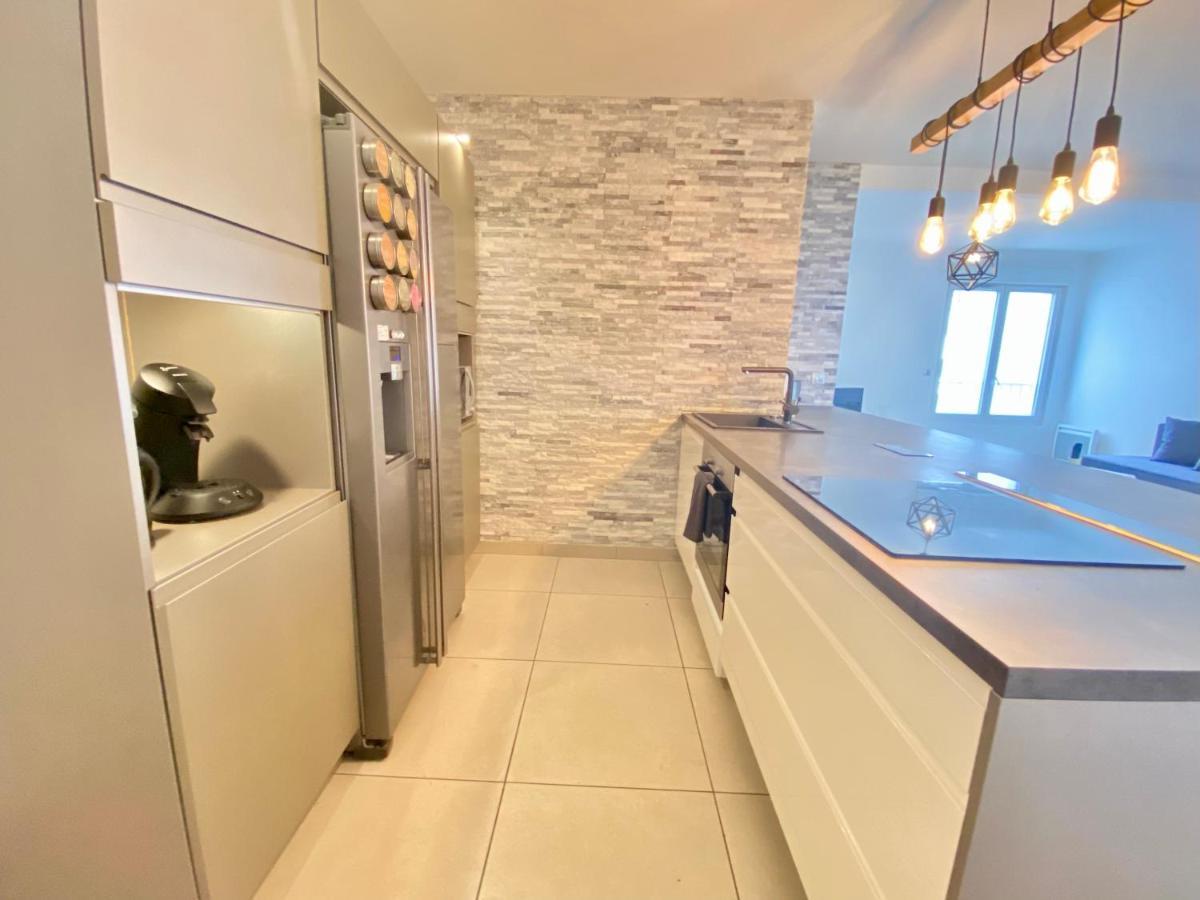 Apartment Maria By Scls Locations Cannes