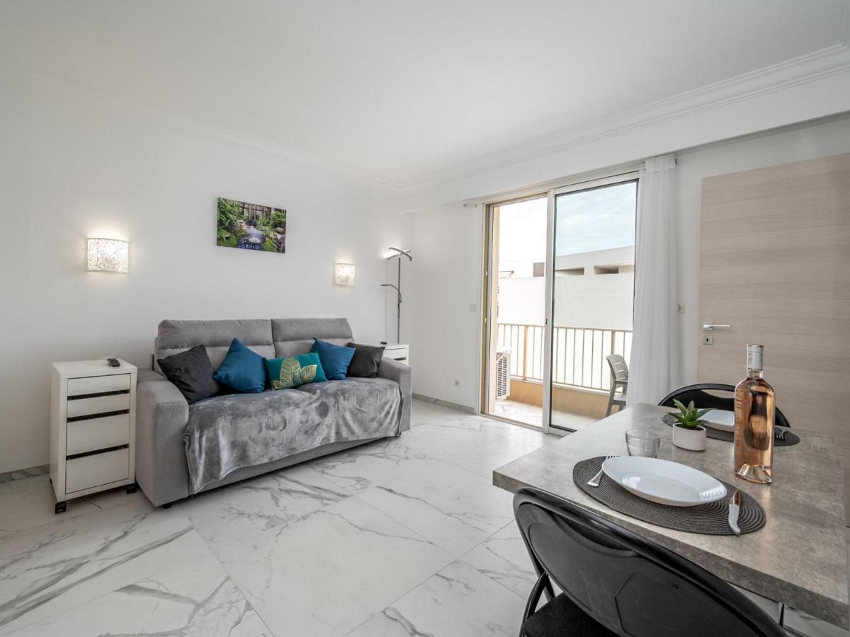 Le Clos Des Caleches By Interhome Apartment