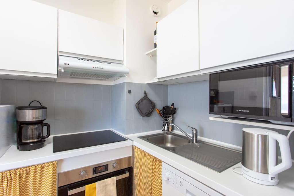 C4 - 1 Bdr Facing Sea & - Parking, Tennis & Wifi * Cannes