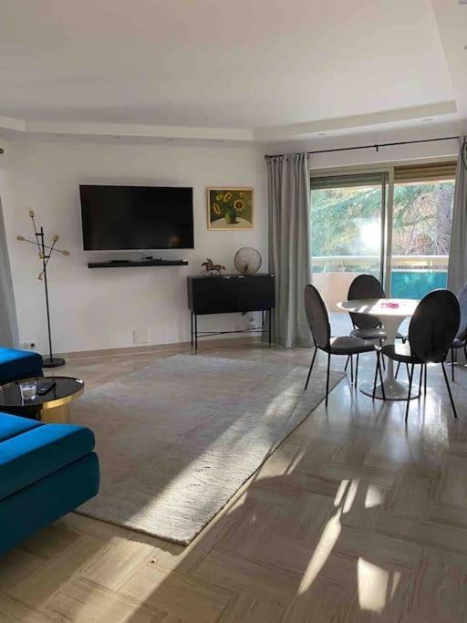 2 Bedroom Close To The Appartement Cannes