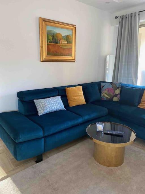 2 Bedroom Close To The Appartement Cannes