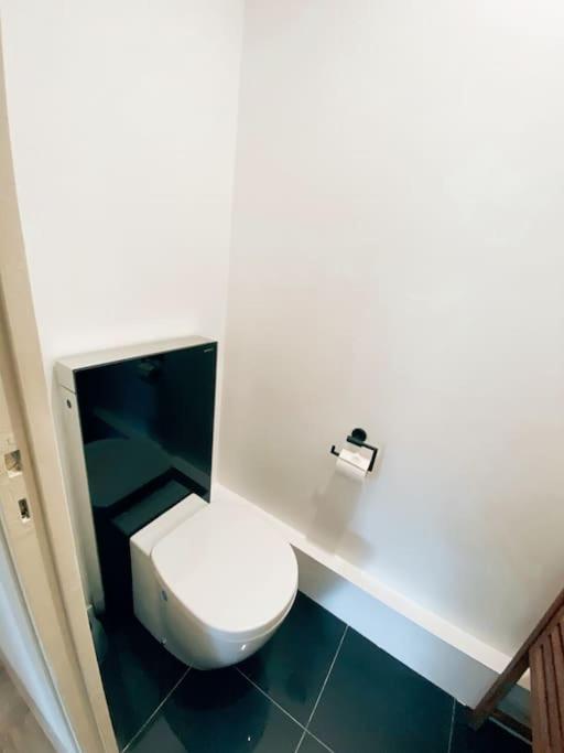 2 Bedroom Close To The