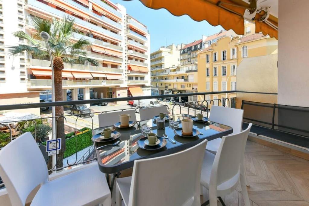 Cannes: Carlton 6p *
