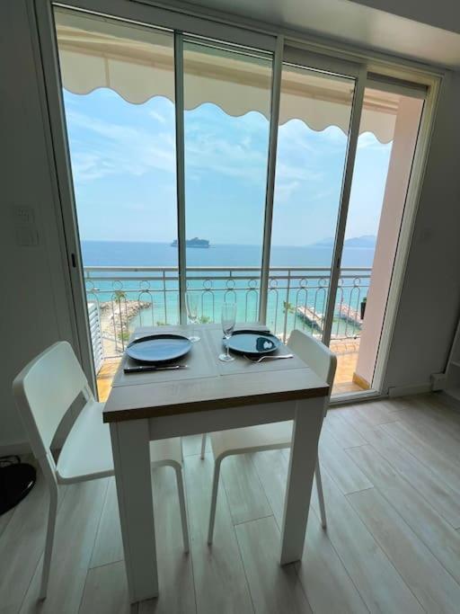 Studio Les Pieds Dans L'eau Apartment Cannes