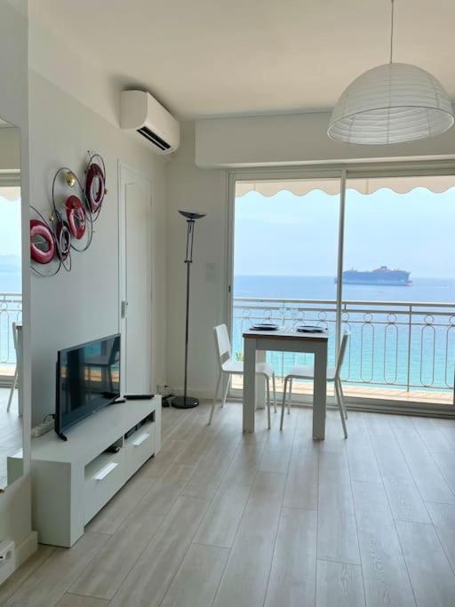 Apartment Studio Les Pieds Dans L'eau *