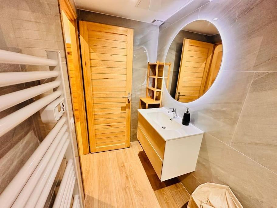 De Nana 2 - T2 Hypercentre, Rue Meynadier, Palais & Plage, Clim, Wifi