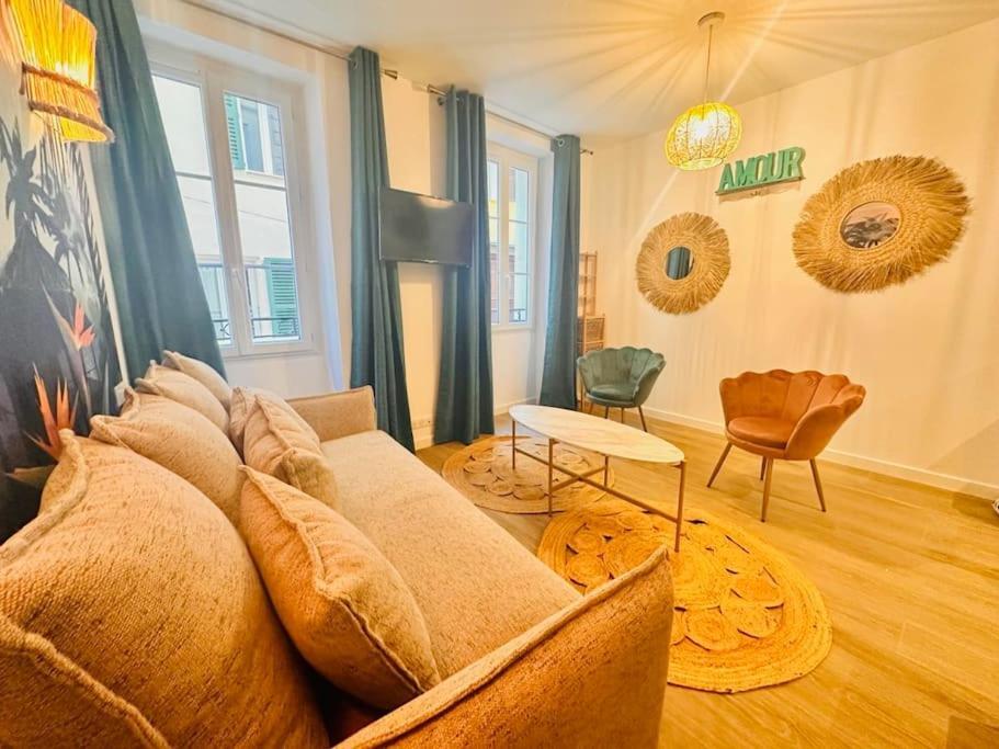 De Nana 2 - T2 Hypercentre, Rue Meynadier, Palais & Plage, Clim, Wifi Cannes