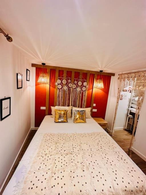 De Nana 2 - T2 Hypercentre, Rue Meynadier, Palais & Plage, Clim, Wifi Apartment