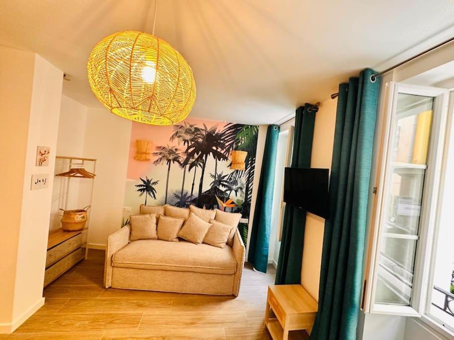 Apartment De Nana 2 - T2 Hypercentre, Rue Meynadier, Palais & Plage, Clim, Wifi Cannes