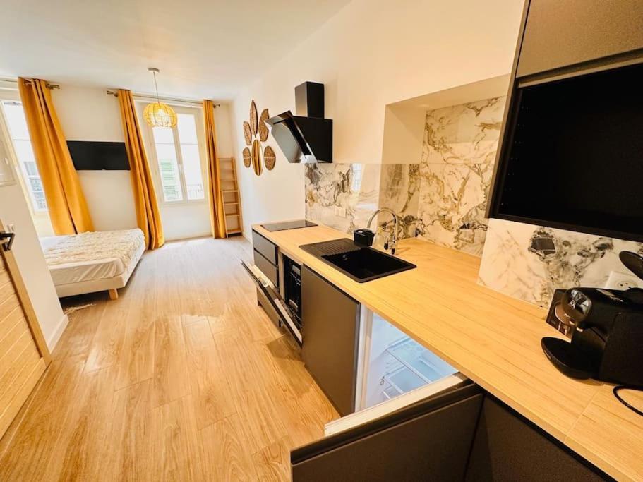 De Nana 4 - Hypercentre, Rue Meynadier, Palais & Plage, Clim, Wifi * Cannes