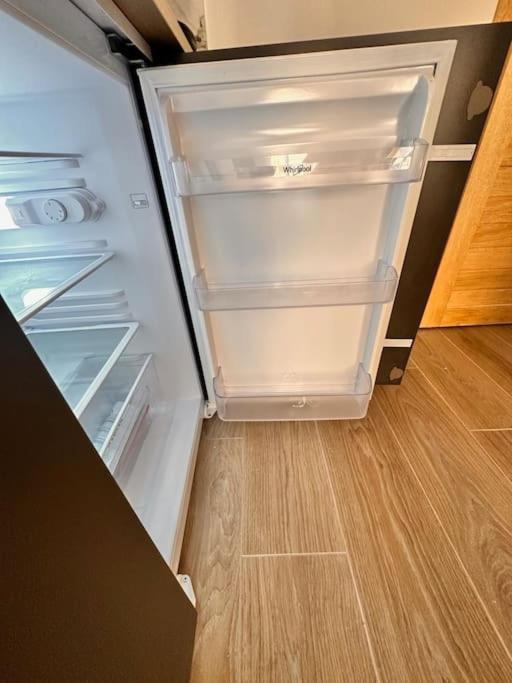 De Nana 4 - Hypercentre, Rue Meynadier, Palais & Plage, Clim, Wifi Apartment *