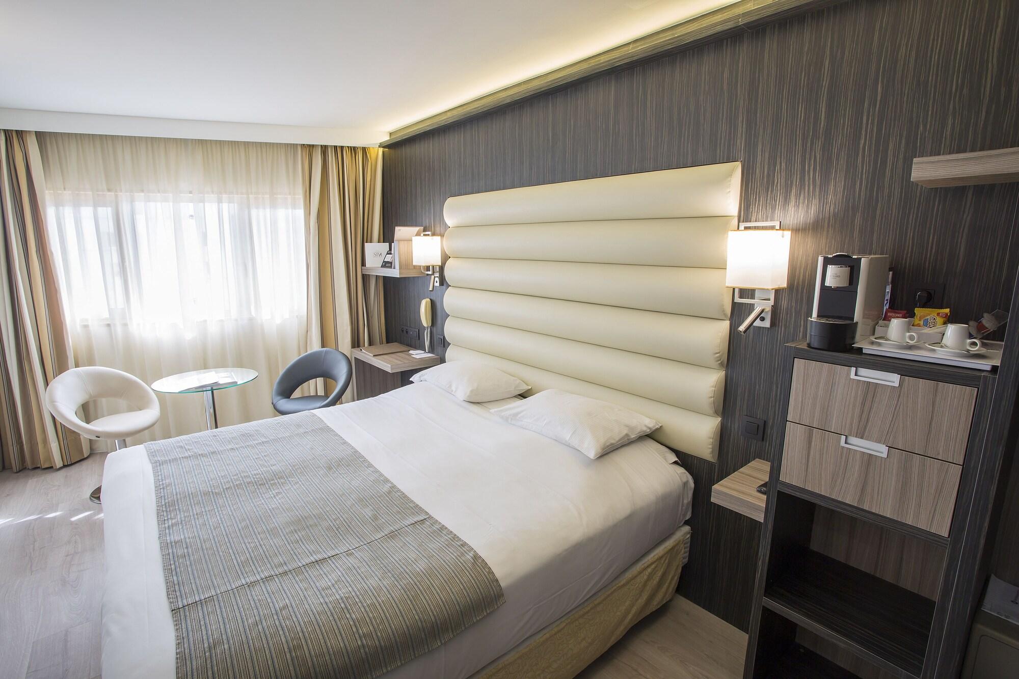 Western Riviera Hotel 4*