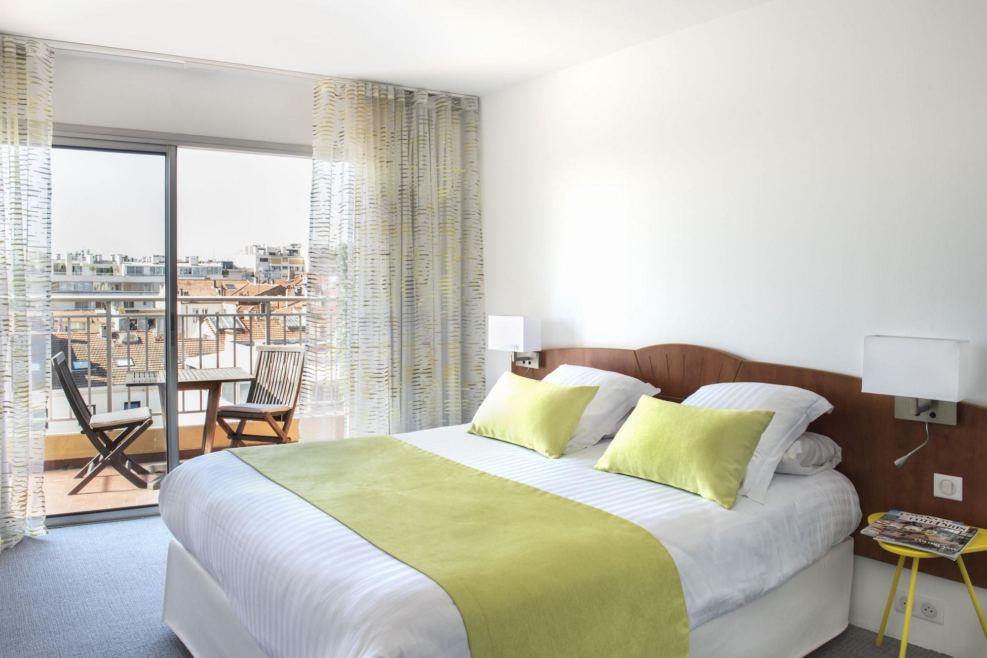 Abrial Hotel 3*