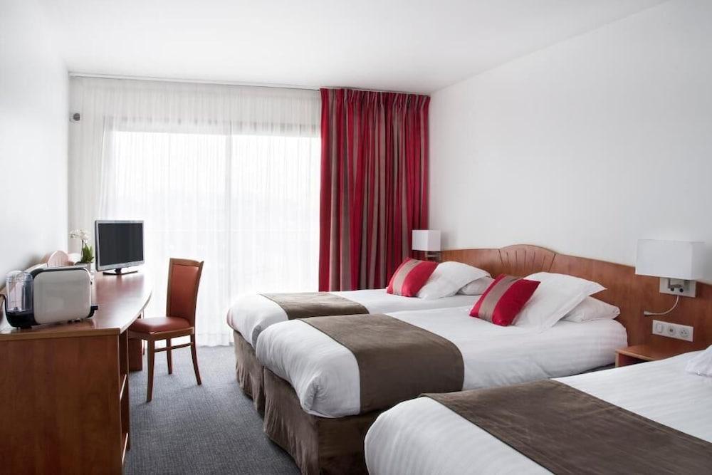 Abrial Hotel