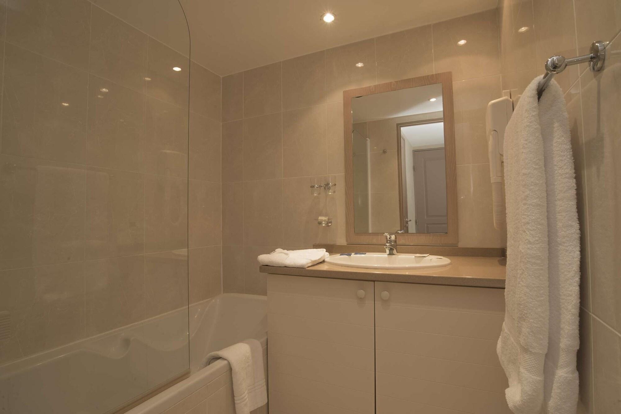 Hotel Excelsuites
