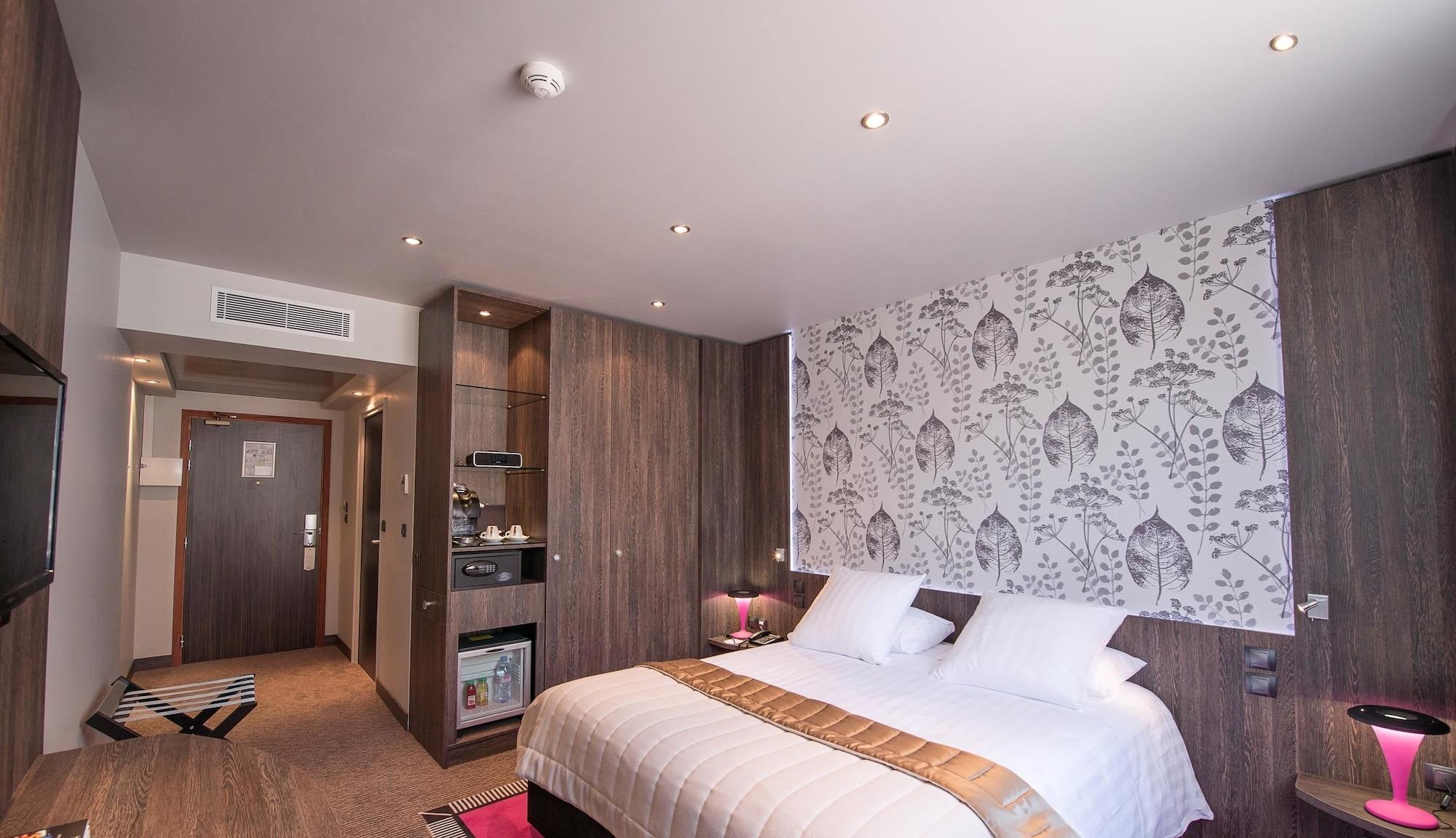 Hotel Western Premier Le Patio Des Artistes Wellness Jacuzzi 4*