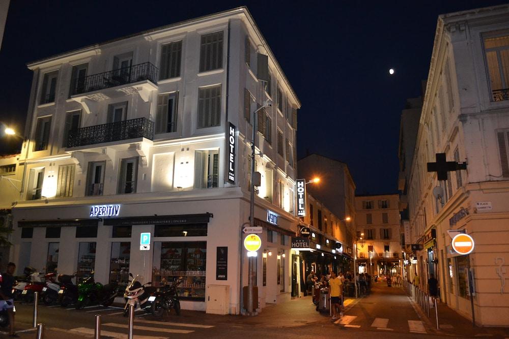 Des Congres Et Festivals 3*