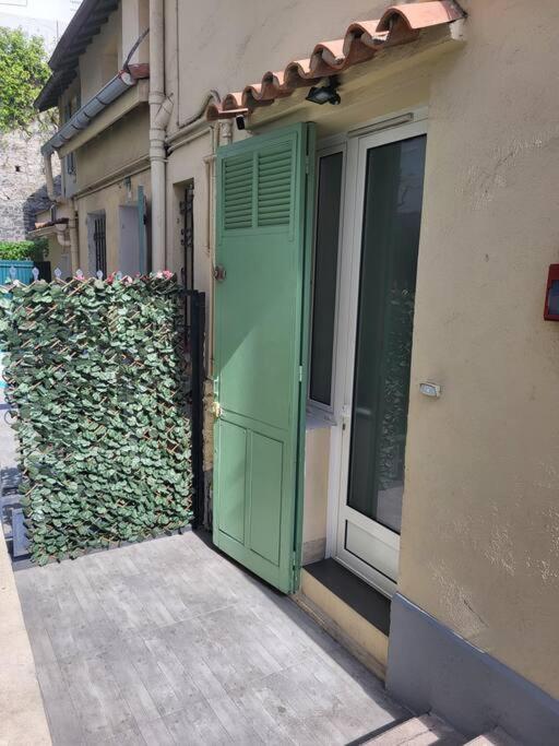 Grand Studio, Parking Prive, Cuisine Separee * Cannes