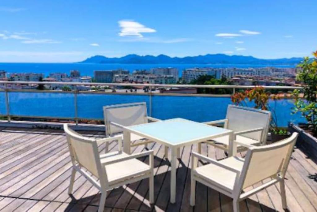 Penthouse 100m2 Avec 2 Et Terrasse 80m2 Apartment Cannes