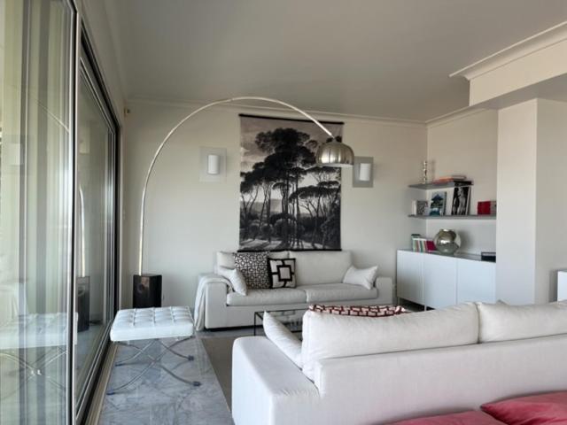 Apartment Penthouse 100m2 Avec 2 Et Terrasse 80m2 *