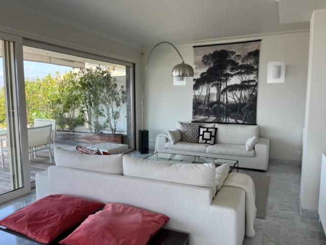 Penthouse 100m2 Avec 2 Et Terrasse 80m2
