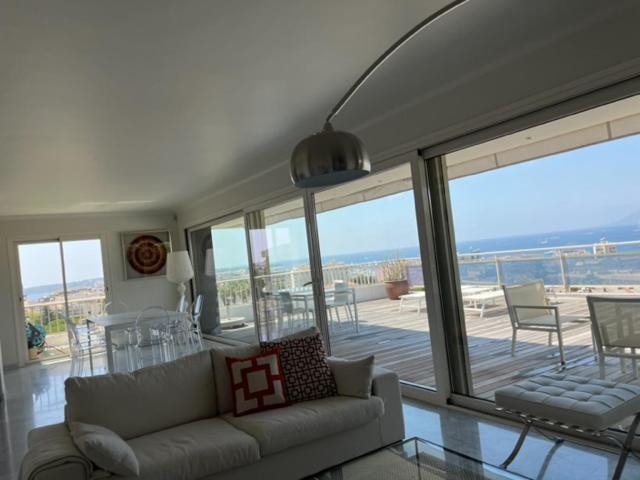 Penthouse 100m2 Avec 2 Et Terrasse 80m2 Apartment