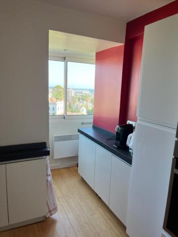 Apartment Penthouse 100m2 Avec 2 Et Terrasse 80m2 *