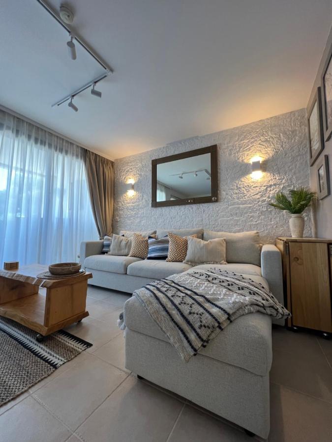 Francia Apartment