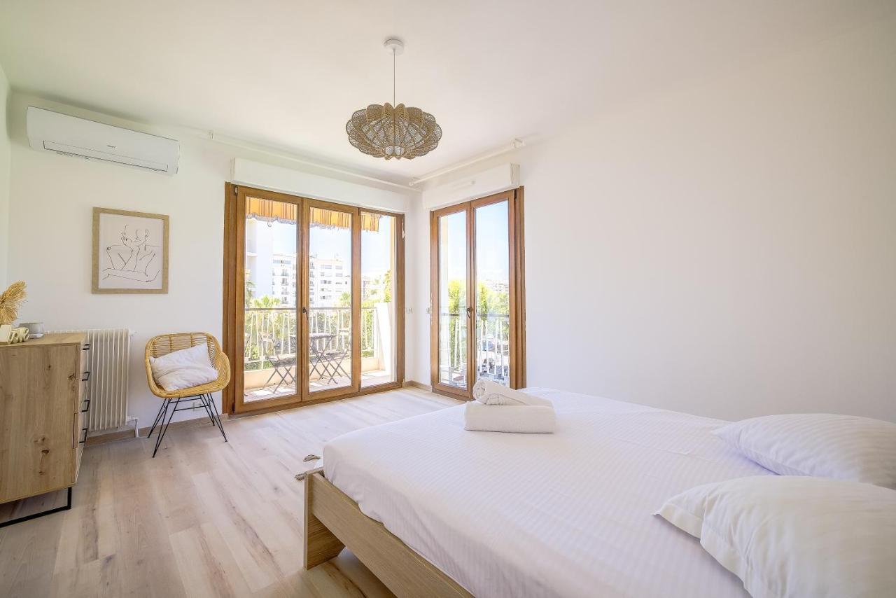 Apartment Sublime Two Bedroom With Parking & Terrace Cannes