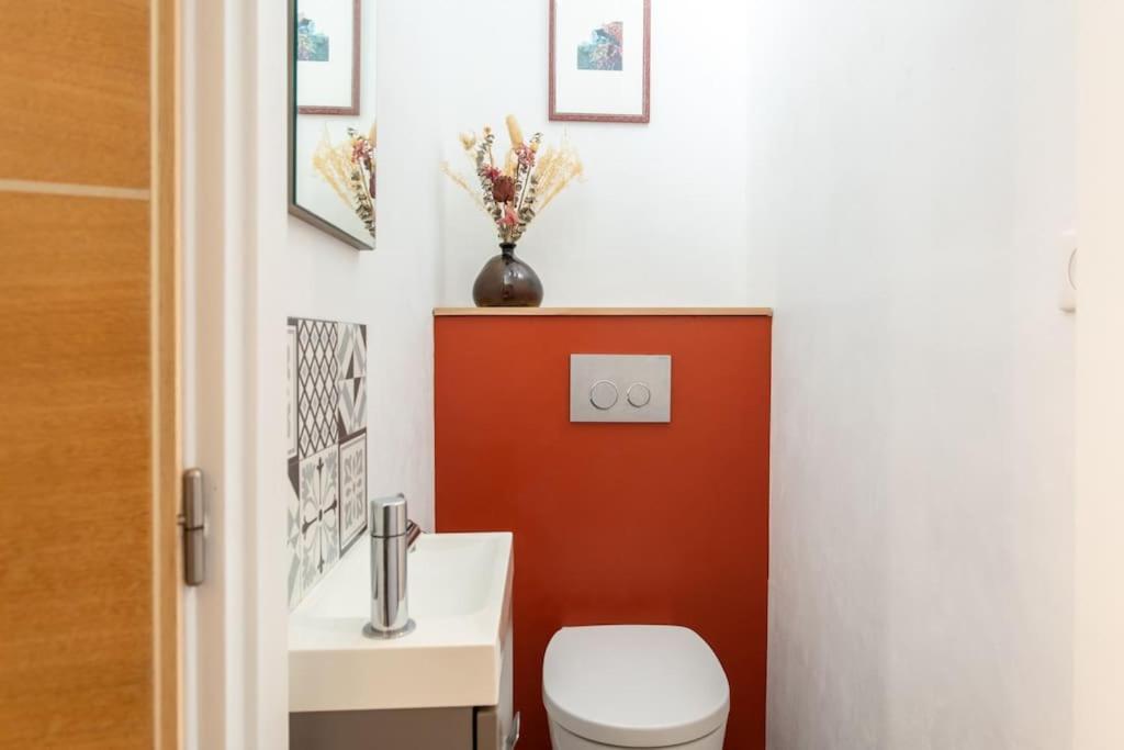 C9 - 2 Bdr 10 Min Palais Festivals & Sea - Ac, Parking & Balcony Apartment