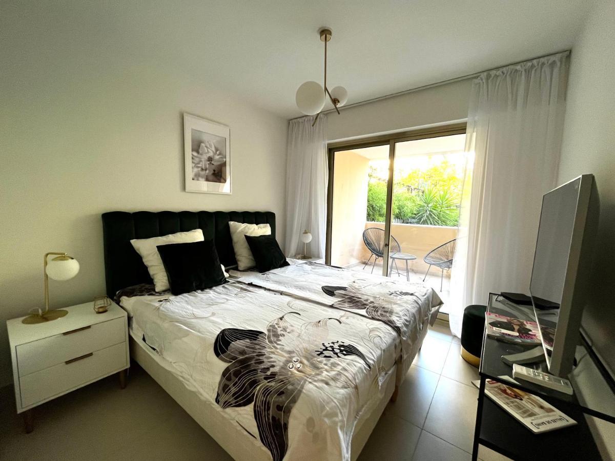 Elegant Close To Croisette And Palais De Festival With Garage *