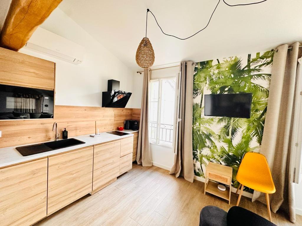 De Nana 12 - Hypercentre, Rue Meynadier, Palais & Plage, Clim, Wifi
