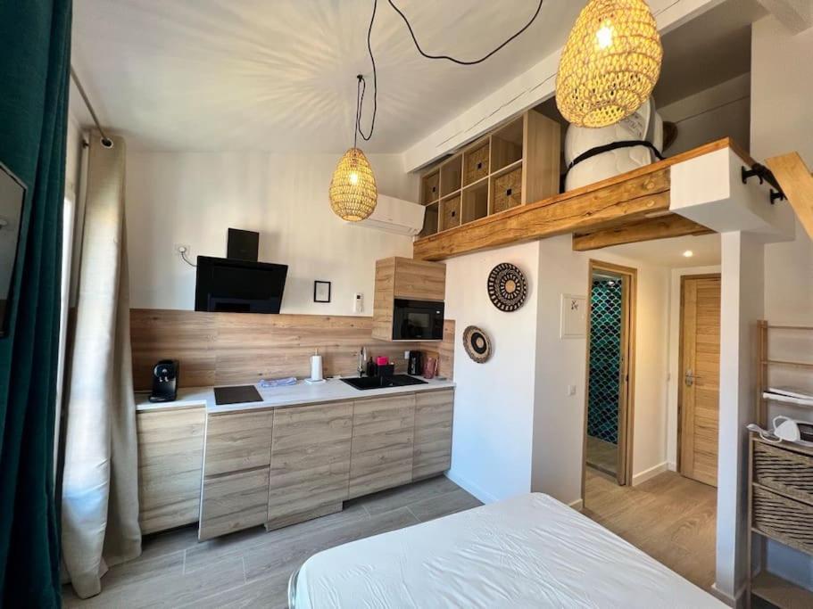 De Nana 10 - Hypercentre, Rue Meynadier, Palais & Plage, Clim, Wifi Cannes
