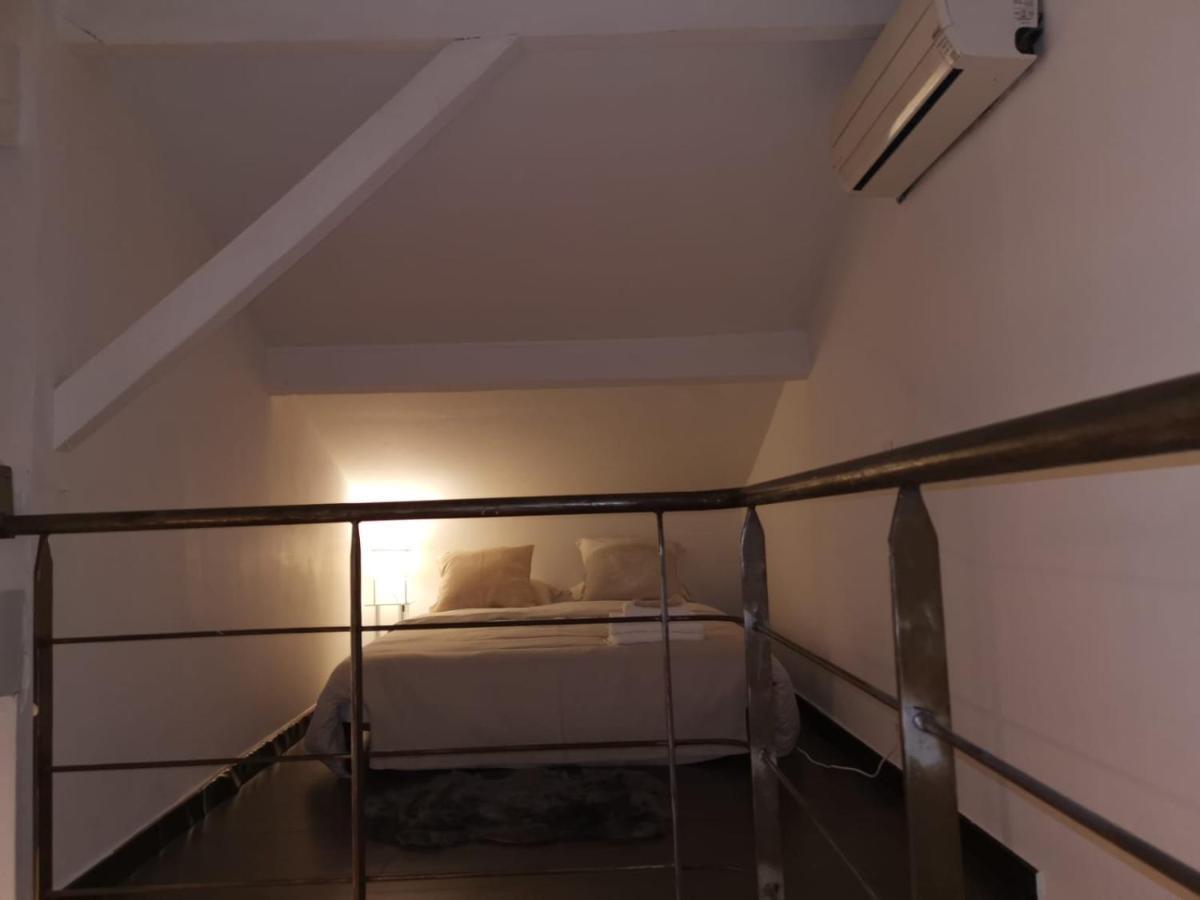 Duplex Du Suquet: Port-side Retreat * Cannes